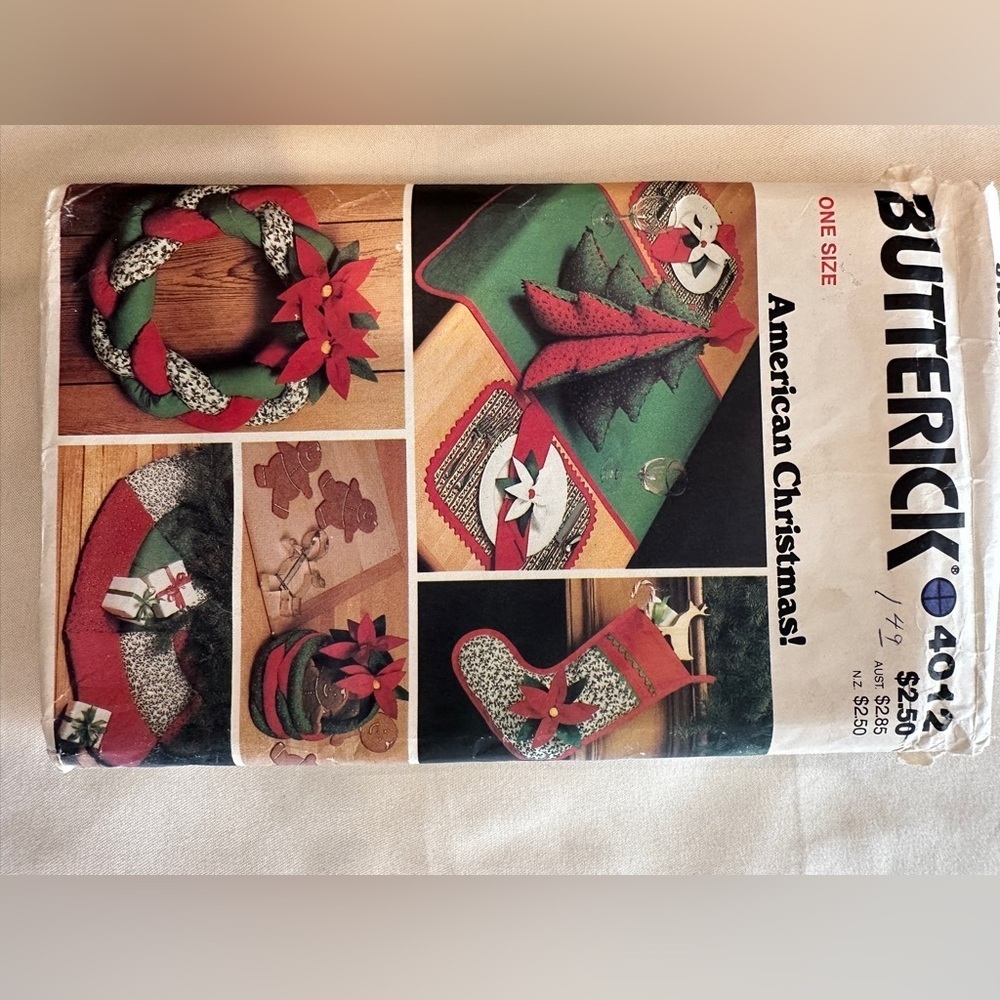 Butterick American Christmas Fiber Arts Kit - Festive Red and Green